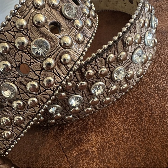 Guess Croc Embossed Belt Embellished with Silver Metal Studs & Crystals - Picture 10 of 12